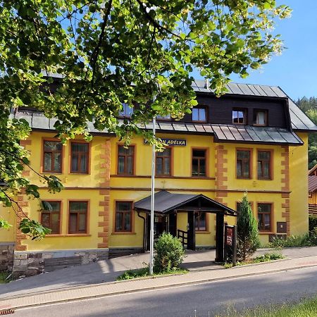 Penzion Adélka Janské Lázně Janske Lazne Exterior foto