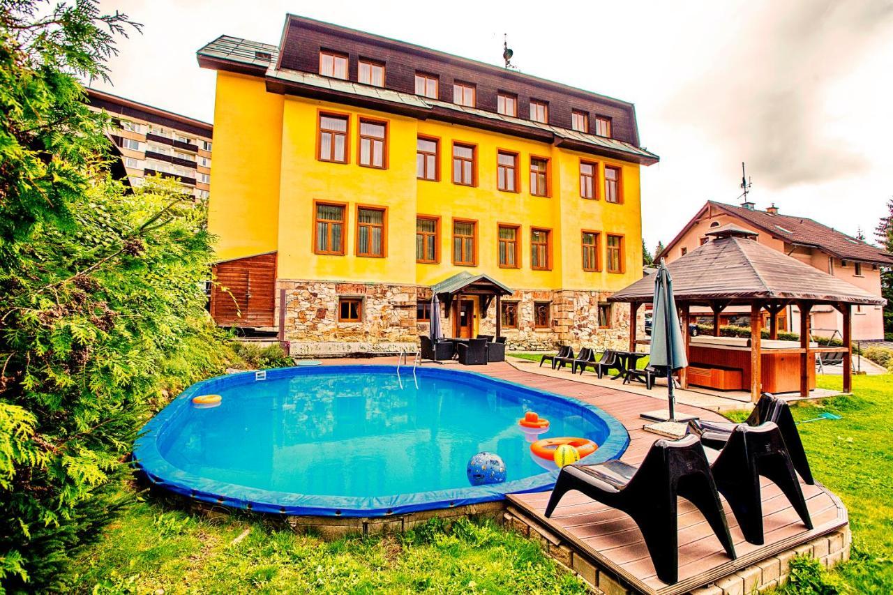 Penzion Adélka Janské Lázně Janske Lazne Exterior foto